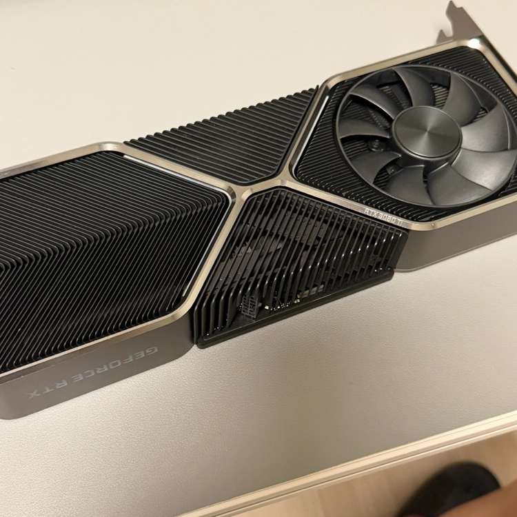 RTX 3080Ti FE 파운더스 에디션 이미지