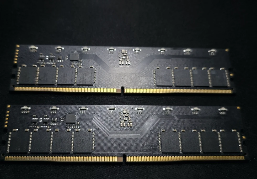 KingBank DDR5 64GB, 6400 CL32 메모리 / SK 하이닉스 A다이 이미지