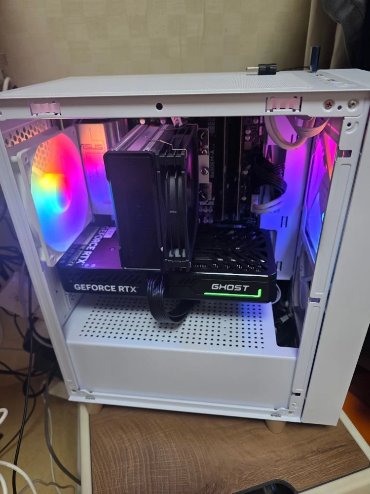 9600X 5060ti 32GB 1TB 본체 이미지