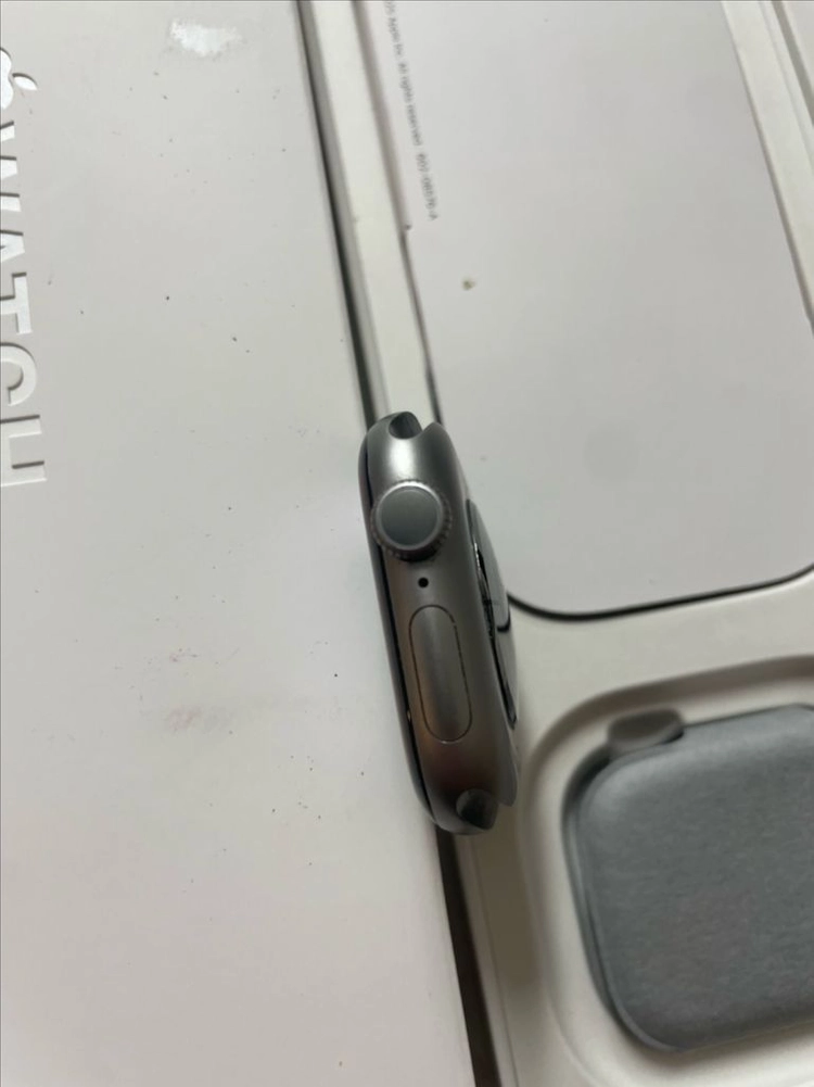 애플워치11 42mm 스페이스그레이 SSS급 이미지