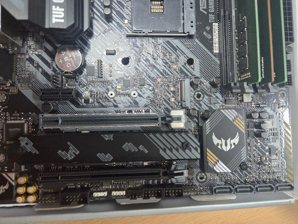 Asus B550M 메인보드 이미지