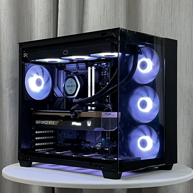9800X3D 5080 초고사양 게이밍 컴퓨터 본체 PC 이미지