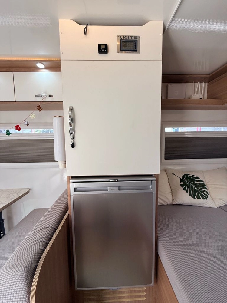 카이트 K-420 PS 카라반, 2022년식, 1,499만원 [자동무버 · 400급 · 신형 전면창 교체 · 에어컨 이미지