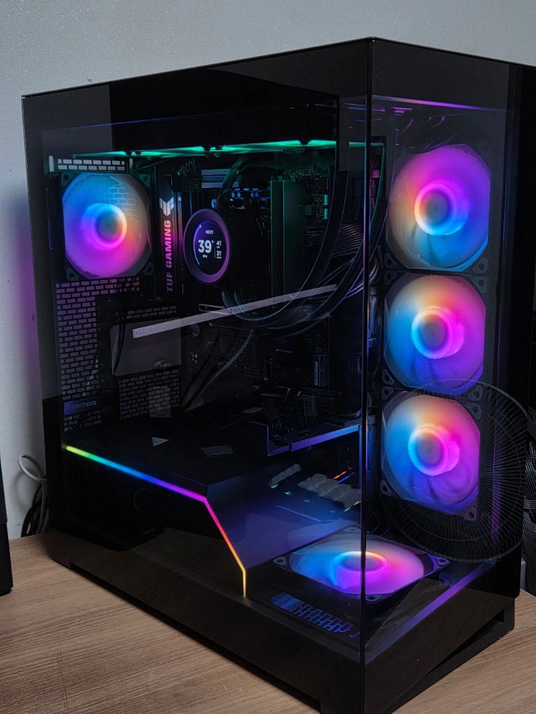 라이젠 9800X3d / B650EM-E / DDR5 32gb 고사양 컴퓨터 급처 - 안심되는 중고거래