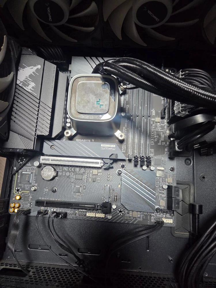 B760M AORUS 판매합니다. (외, 파워, 케이스, 쿨러 추가구매 가능음) 이미지