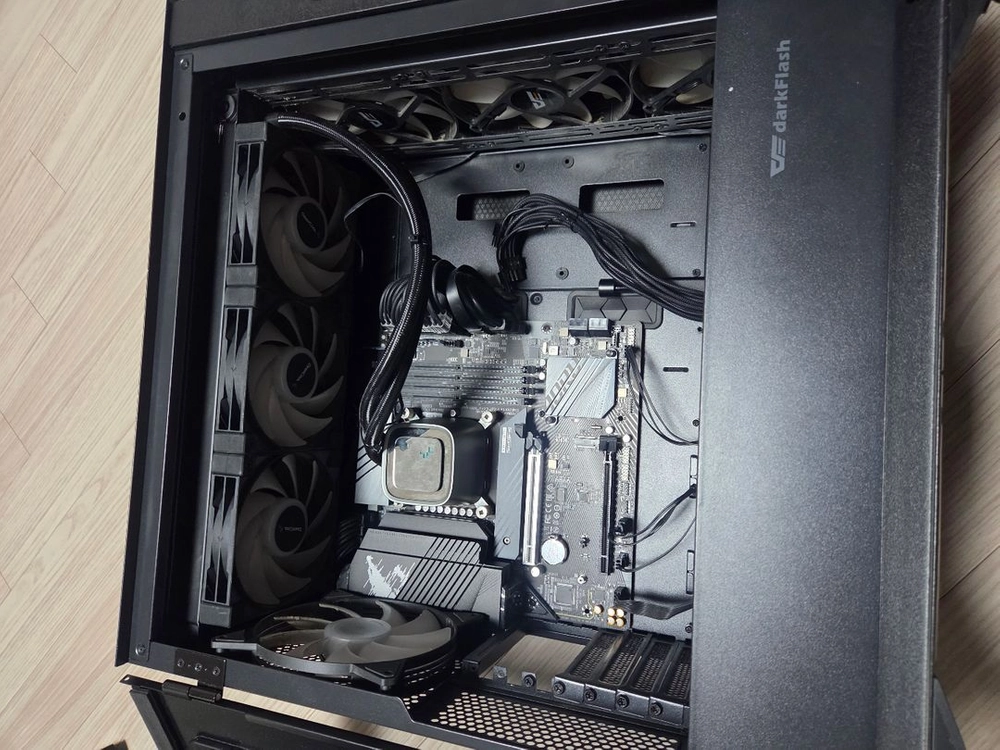 B760M AORUS 판매합니다. (외, 파워, 케이스, 쿨러 추가구매 가능음) 이미지