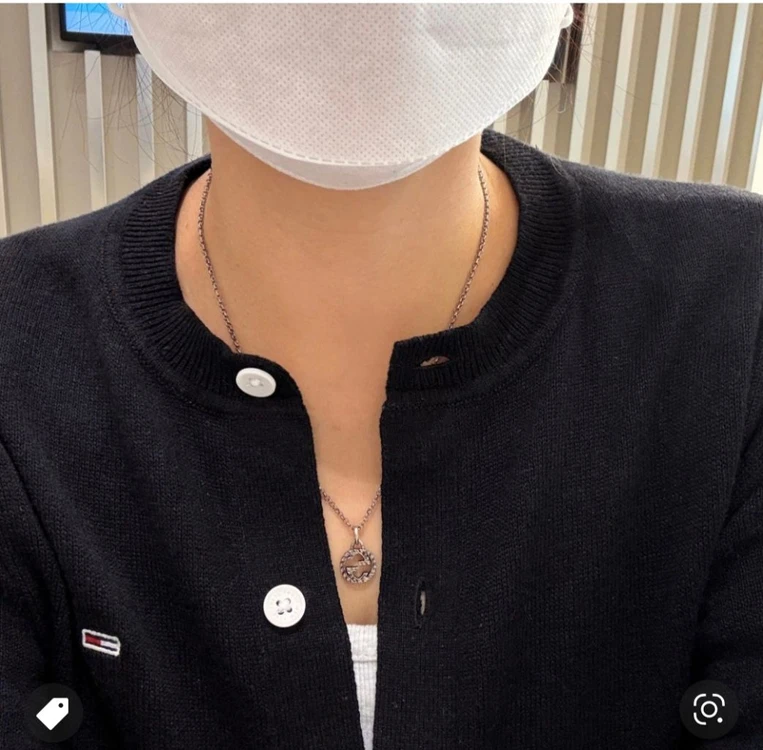 구찌 인터로킹gg 목걸이 반지악세서리가방패딩맨투맨루이비통디올생로랑크로스백에르메스바이커백까르띠에프라다 이미지