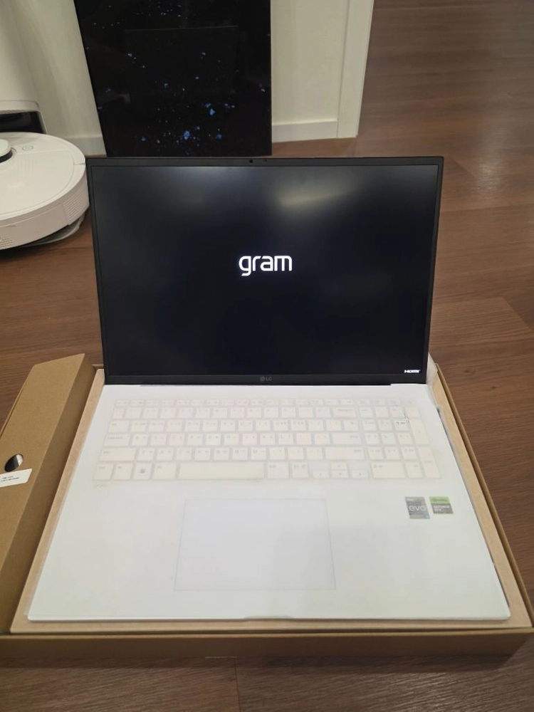 LG 그램 17인치 노트북 17Z90R-ED7VK 2023 외장그래픽카드 모델 이미지