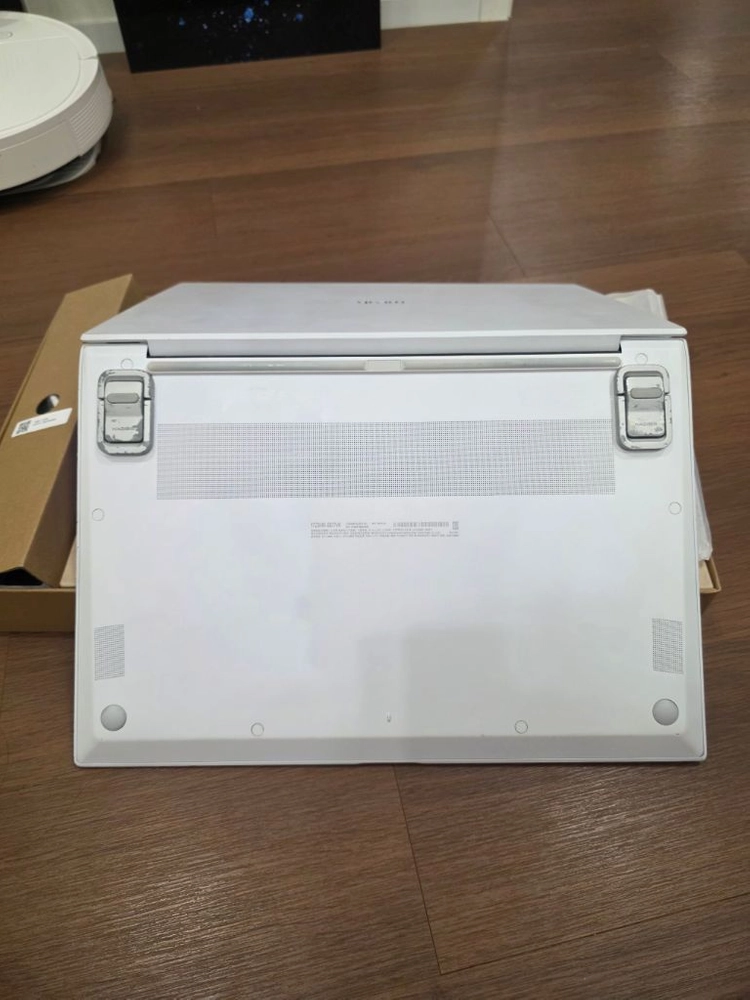 LG 그램 17인치 노트북 17Z90R-ED7VK 2023 외장그래픽카드 모델 이미지