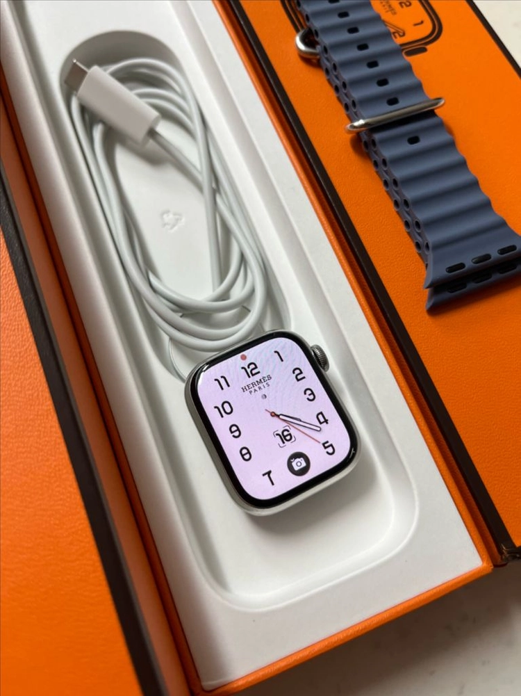애플워치8에르메스 41mm 실버 애플케어+ 27.4 이미지