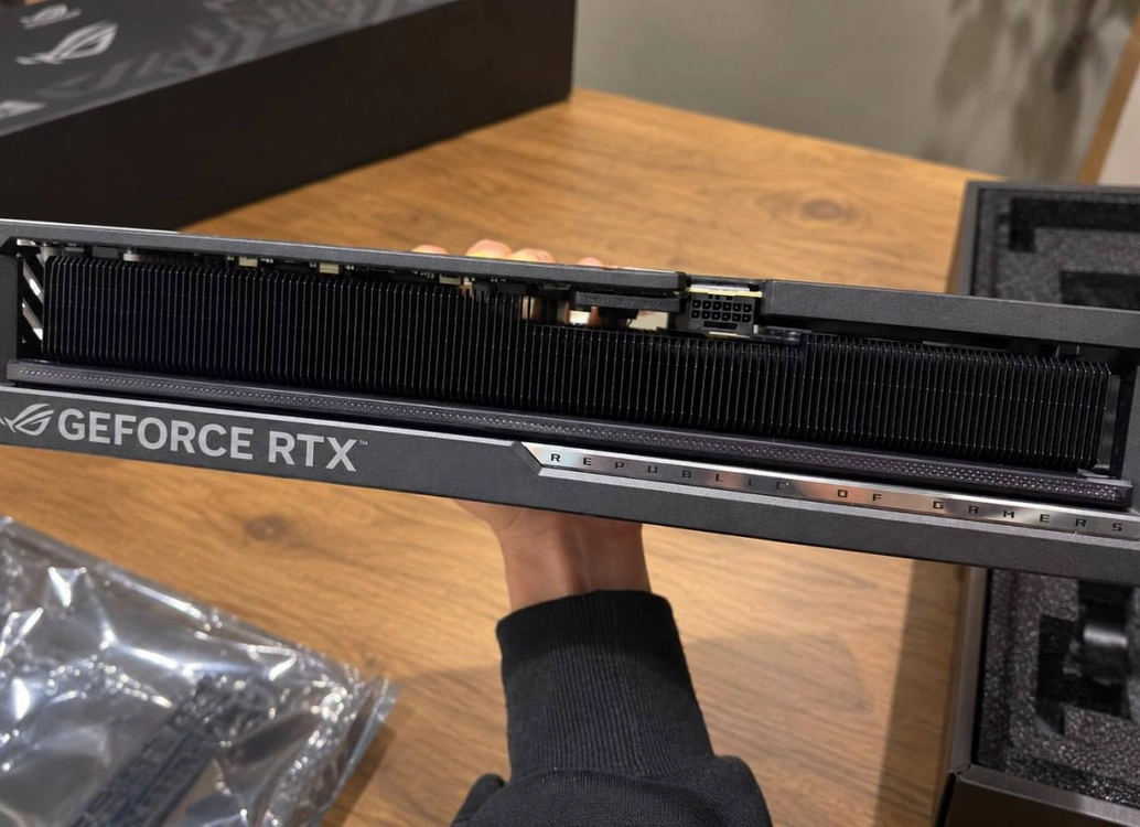 Asus Rtx 5080 아스트랄 블랙(개봉) 최상급 이미지