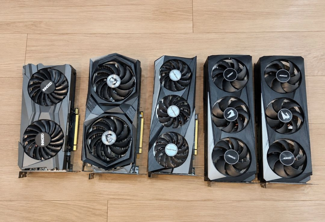 기가바이트 컬러플 이노3D RTX3060TI ( RTX5060 동급) 그래픽카드 팝니다 이미지