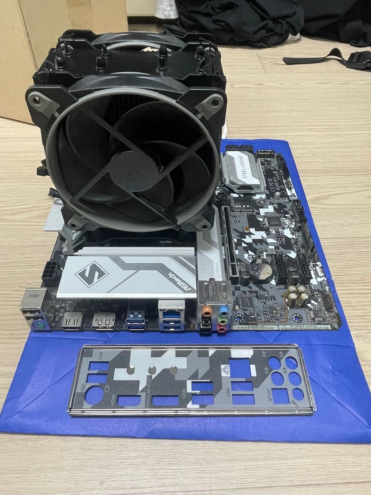 10700F + B560B + 쿨러 일괄 판매합니다. 이미지