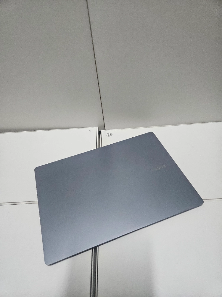 삼성 노트북 갤럭시북4 프로 NT960XGQ 16인치 화면터치모델 U5/램16/SSD256 이미지