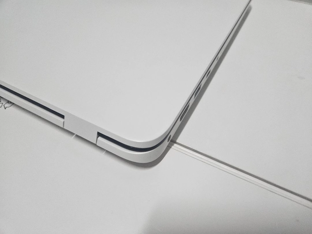 LG울트라북 노트북 15U590 15인치 !3-8세대/램8/SSD256+HDD500 이미지