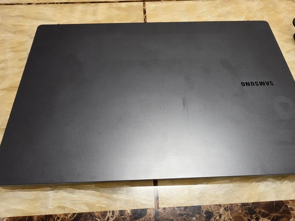 갤럭시북2 8GB / 512GB 저렴하게 넘겨요. - 안심되는 중고거래