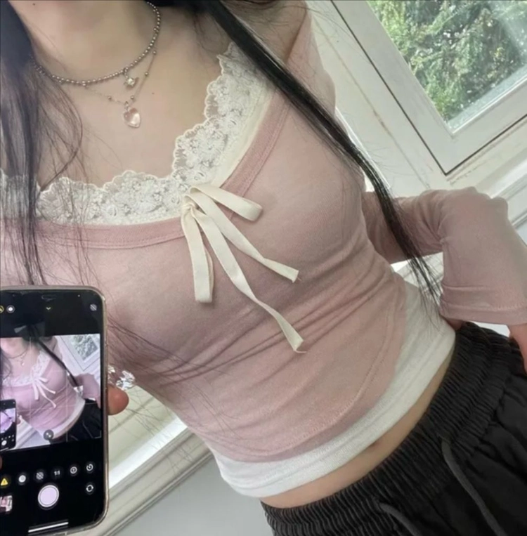 브이넥 크롭 굴림 롱 슬리브 티셔츠 이미지