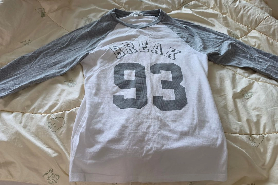 탑텐 90호 라글란 티셔츠 이미지