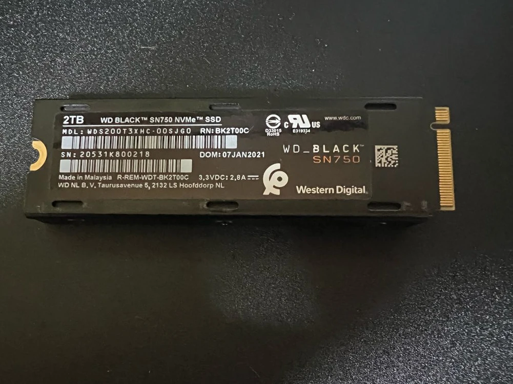 WD BLACK SN750 2TB NVMe SSD 이미지