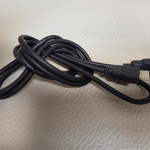 HDMI 케이블 팝니다. 이미지
