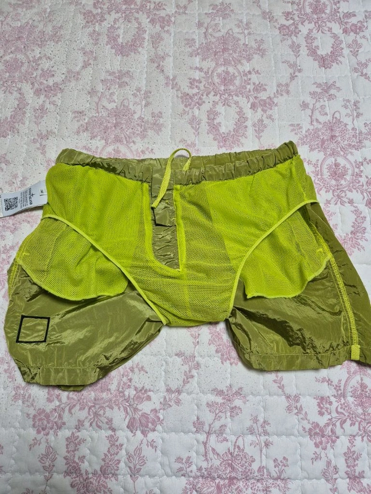 새상품급-M-30 스톤아일랜드 메탈나일론 반바지 이미지