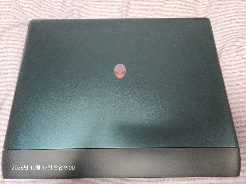 델 16인치 5090 노트북 팝니다 이미지
