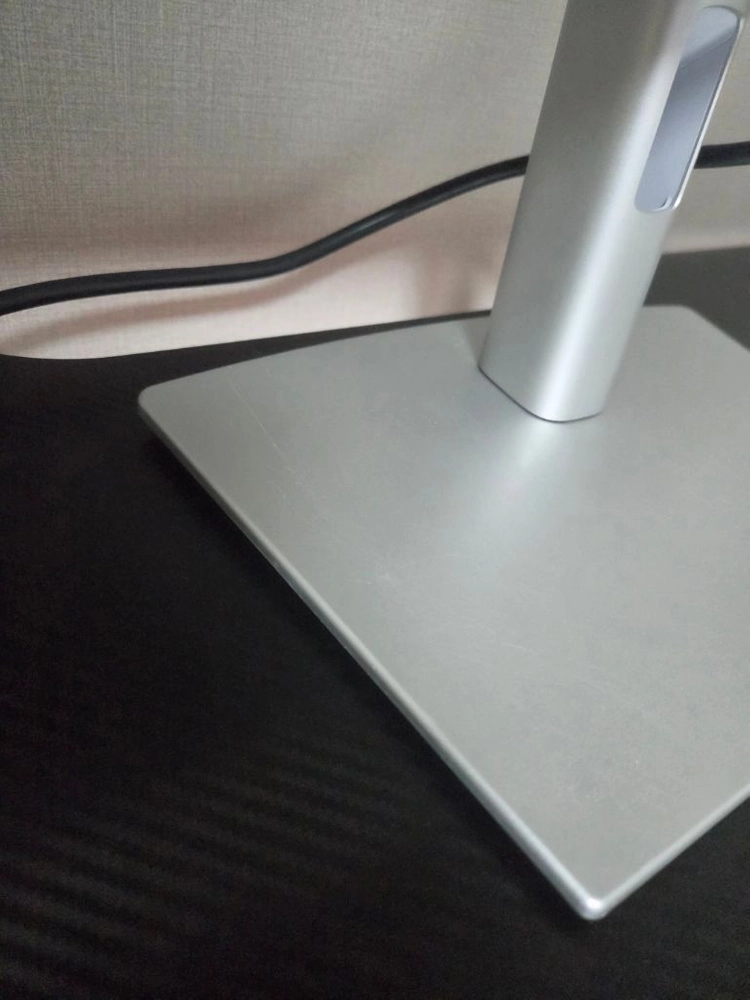 dell u2725qe 울트라샤프 4k모니터 이미지