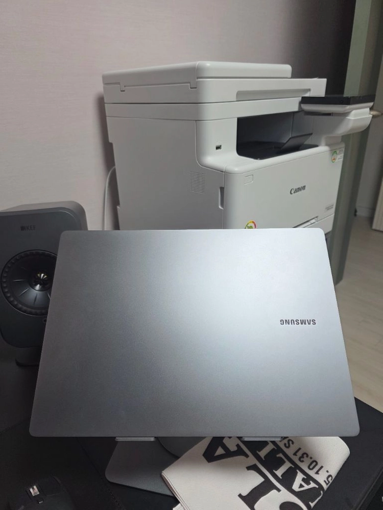 갤럭시북5 프로 32램 2테라 NT960XHA-K71AR 이미지