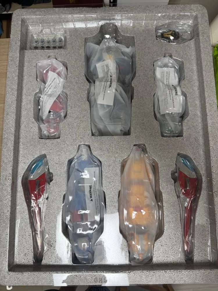 [블리츠웨이] 논 스케일 볼트론 레전더리 디펜더 카보틱스 디럭스 이미지