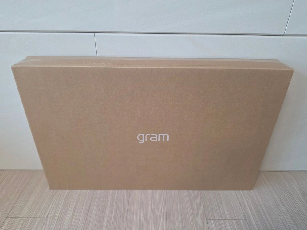 LG 그램북 AI 15 노트북 15U50U-GR5CK 울트라5 256GB 8GB Win11 (미개봉) 이미지