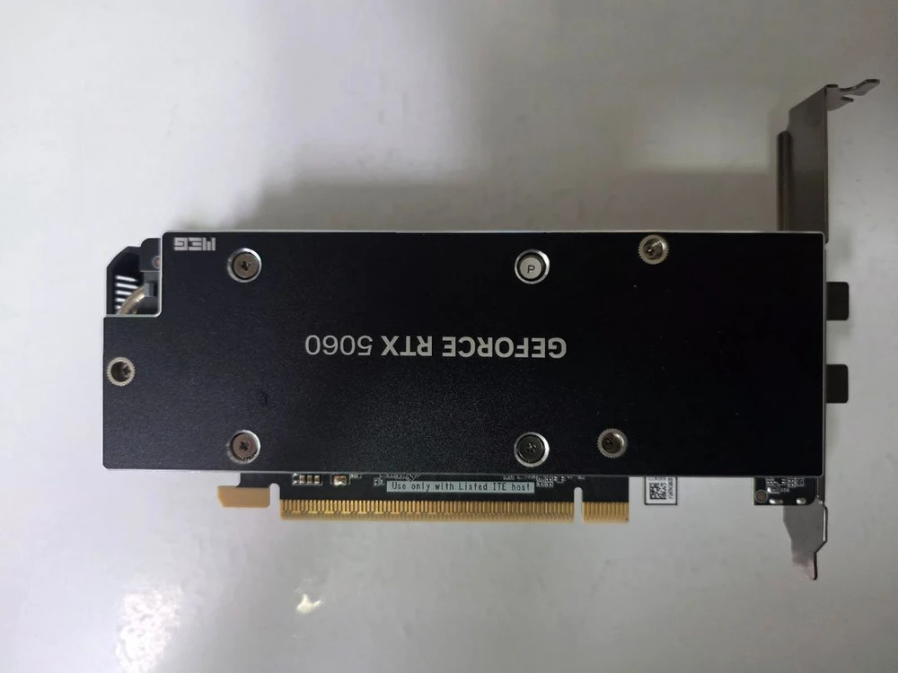 조텍 ZOTAC RTX 5060 LP 8GB 게이밍 그래픽카드 +백플 이미지