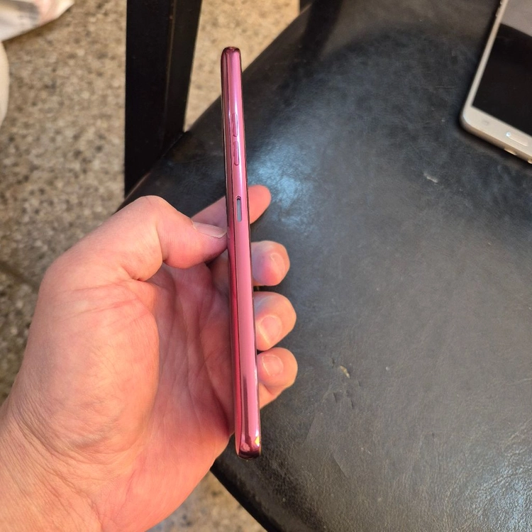 LG G7 이미지