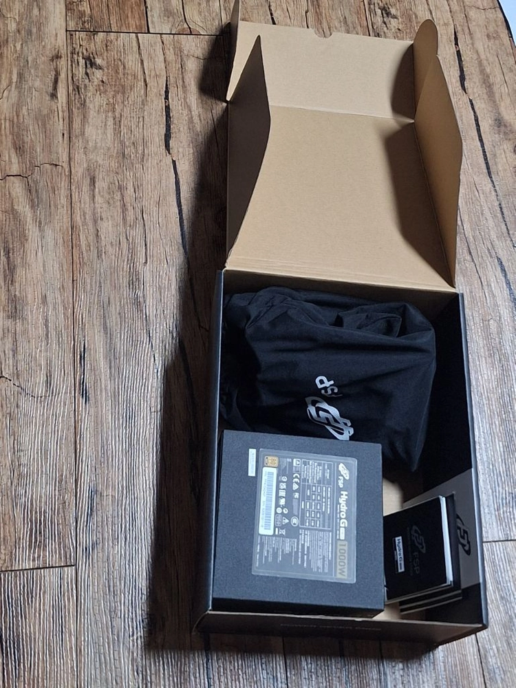 Hydro G PRO 1000W 80PLUS Gold 풀모듈러 이미지