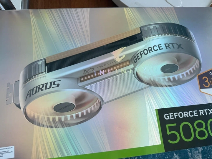 GIGABYTE AORUS RTX 5080 INFINITY WOOD D7 16GB - 안심되는 중고거래
