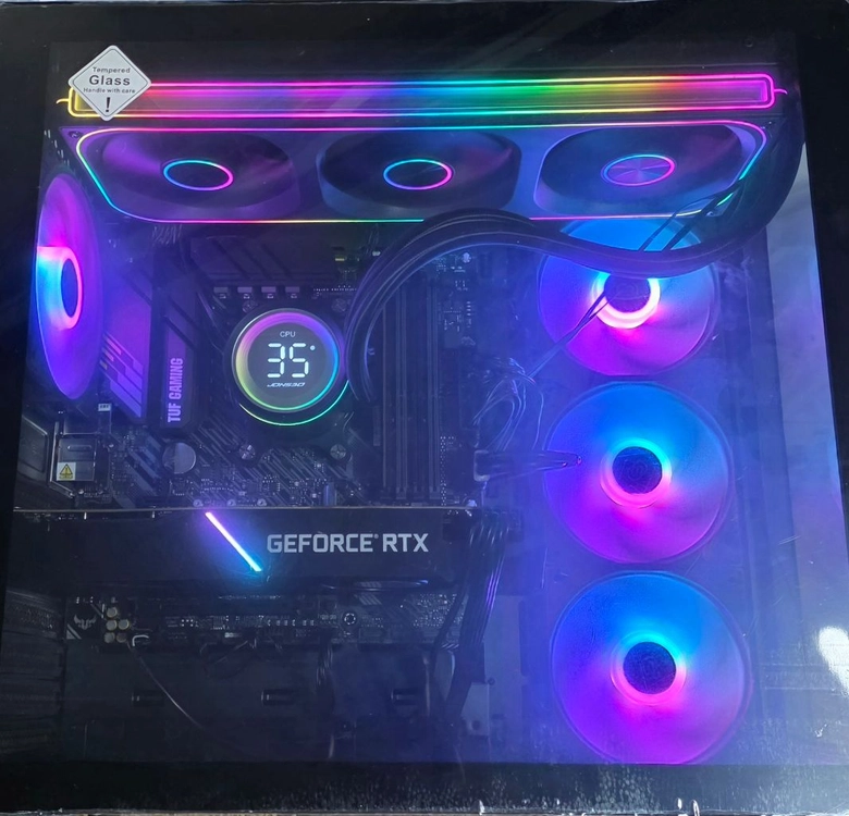 완본체 pc amd 5500x3d, rtx3070, 16gb ram, 500gb ssd 게이밍 pc 이미지