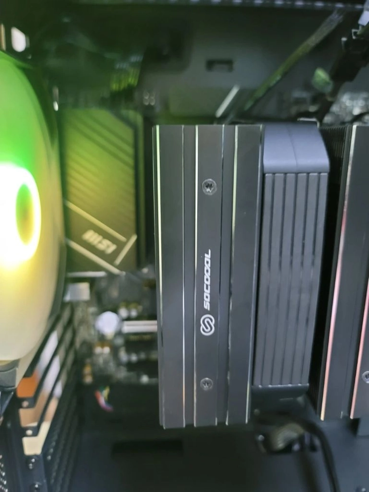 9800X3D, DDR5 32G m.2 ssd 1tb 올블랙 반본체 이미지