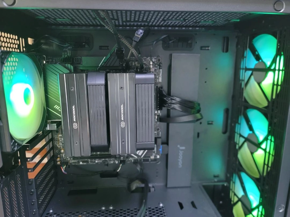 9800X3D, DDR5 32G m.2 ssd 1tb 올블랙 반본체 이미지