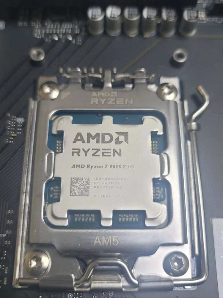 9800X3D, DDR5 32G m.2 ssd 1tb 올블랙 반본체 이미지