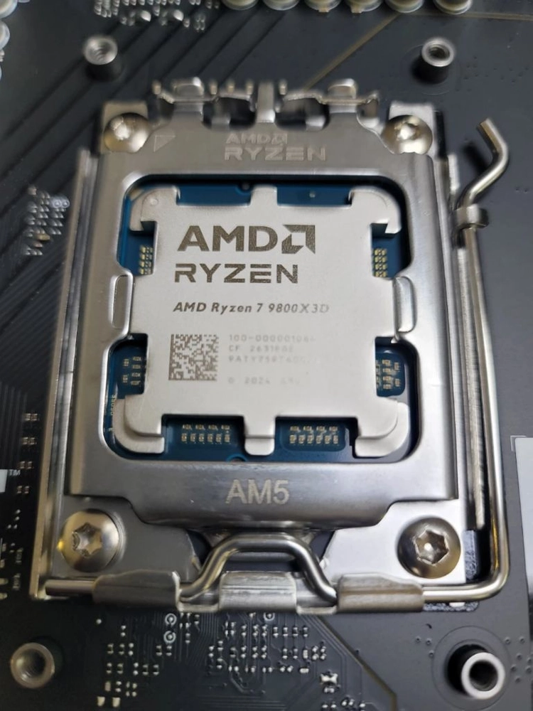 9800X3D, DDR5 32G m.2 ssd 1tb 올블랙 반본체 이미지