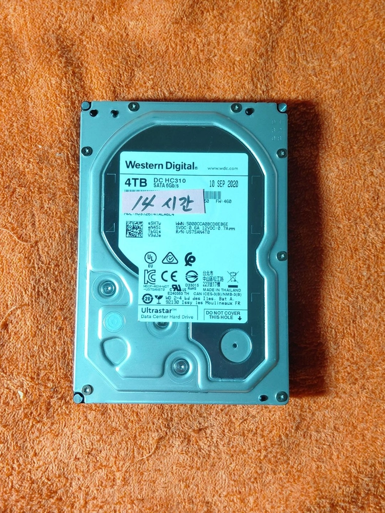 WD Ultrastar DC HC310 7200/256M HDD 4TB NAS 미사용급 이미지
