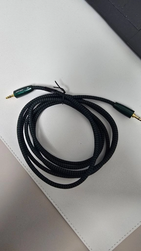오디오퀘스트 evergreen 3.5mm to 3.5mm 오디오케이블 2m 팝니다 이미지