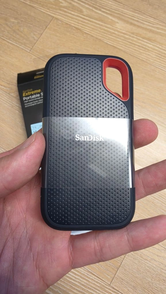 샌디스크 E61 SSD 4TB 이미지