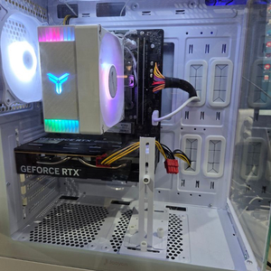 화이트 게이밍 PC 라이젠 5 5600 RTX 5060 16GB 이미지