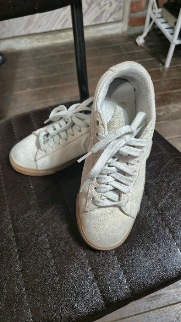나이키 블레이저 로우 스웨이드 이미지