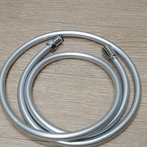 물때방지 꼬임방지 pvc 샤워호스 이미지