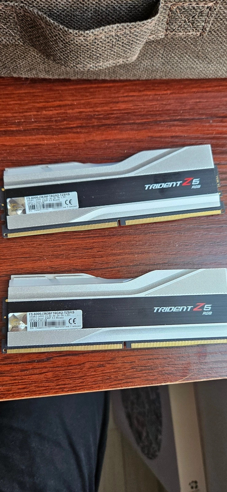 G.SKILL DDR5-6000 CL36 TRIDENT Z5 RGB J 실버 패키지 32GB RAM 이미지