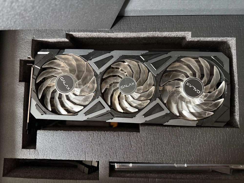 [판매] 갤럭시 RTX 3090TI 판매합니다. 이미지