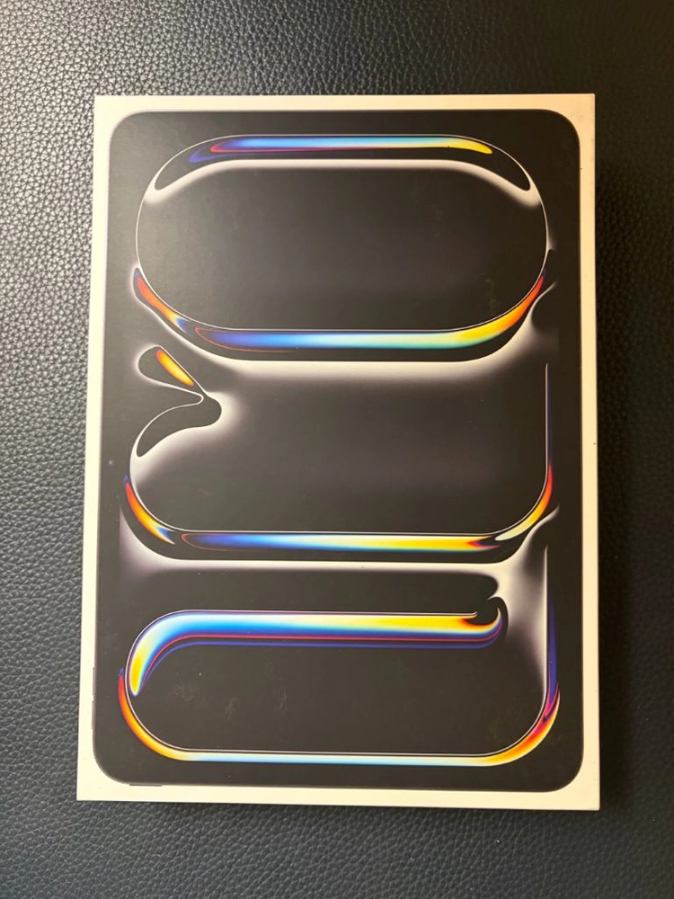 Apple 2025 아이패드 프로 11(M5 모델) 스탠다드 글래스 판매합니다. - 안심되는 중고거래