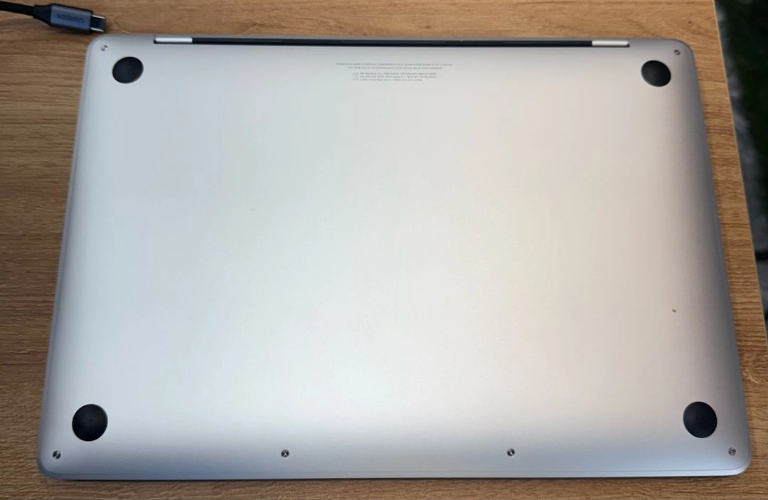 2020 맥북 M1 Pro 13인치 박풀 이미지