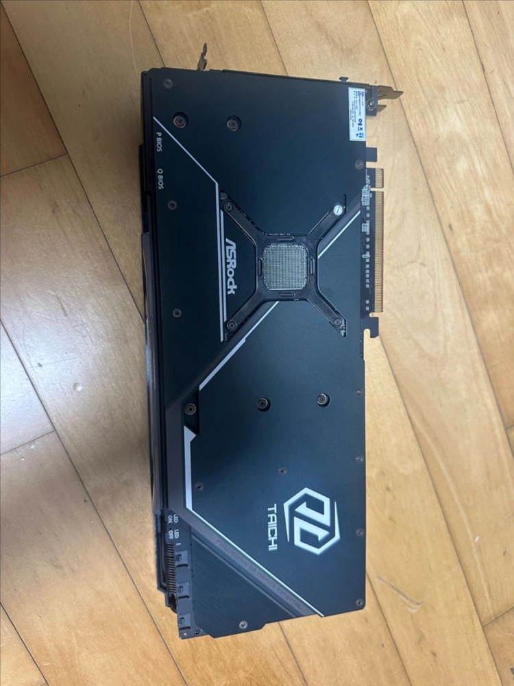 RX6800XT 16GB 타이치 이미지